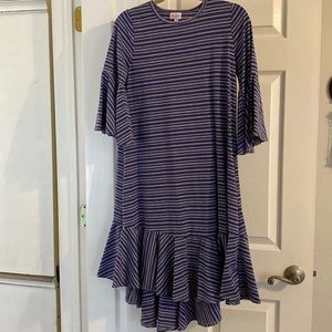 Striped dress - so cute!